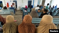 Peshovarda yashayotgan afg'on qochqinlari