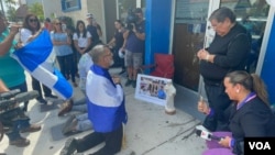 ARCHIVO - Organizaciones internacionales y de derechos humanos han alertado sobre la ola represiva en Nicaragua, que este año llegó hasta miembros de la Iglesia católica y otros cultos religiosos opuestos a Daniel Ortega. 