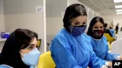 مرکز جدید واکسیناسیون در مجتمع تجاری ایران مال