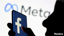 El gobierno ruso inició el 24 de febrero una invasión a Ucrania. A menudo ha dicho que medios están transmitiendo información "ilegal", mientras bloquea medios independientes. La red social Facebook fue bloqueada el viernes 4 de marzo de 2022.