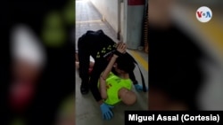 Asegura que recibe mensajes diariamente de personas que, gracias al aprendizaje de sus videos, han podido actuar en situaciones de emergencia. Foto: Cortesía/Miguel Assal