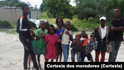 Moradores de Léua, província do Moxico, Angola