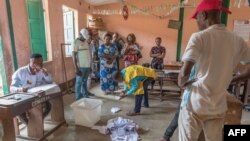 L'opposition n'avait pas pu participer aux élections de 2019 en raison d'un durcissement des règles du scrutin.