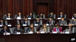 지난 16일 북한과 캐나다 등 여러나라 경제전문가들과 연관 대표단이 평양 양각도국제호텔에서 토론회를 열고 특수경제지대개발과 관련한 연구성과에 대해 의견을 교환했다.