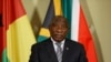 Un ex-chef du renseignement porte plainte contre Ramaphosa