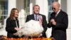 Lanjutkan Tradisi di Gedung Putih, Biden Ampuni Kalkun Jelang Thanksgiving
