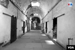 Plano general del corredor principal de la Penitenciaría del Estado de Pensilvania. [Foto: Ismael Rodríguez]