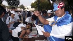 La migración es uno de los temas a tratar entre Obama y Funes, pero la economía y la seguridad dominan la agenda bilateral.