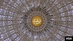 گنبد یکی از اماکن بهائیان.