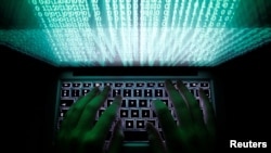 Las iniciativas del gobierno estadounidense en Latinoamérica persiguen desarrollar una estrategia digital que permita a las naciones en desarrollo alcanzar niveles más altos de competitividad.