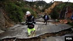 Las fuertes lluvias destruyeron las carreteras principales por lo que se dificulta el acceso a las zonas de mayor necesidad.