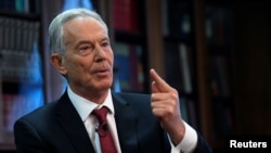 Tony Blair, antigo primeiro-ministro britânico, fala em Londres, 18 de Dezembro de 2019