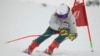 Kiana Kryeziu, saat berlatih di Arxhena Ski Center, Kosovo, 22 Januari 2022. (AP/Visar Kryeziu)