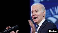 El presidente Joe Biden sostiene una reunión bipartidista en la Asociación Nacional de Condados en Washington, EE. UU., 15 de febrero de 2022. 