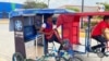 Los “bicitaxis” se multiplican en Venezuela por la escasez de gasolina 