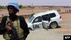 Le mandat de la Minusma, présente au Mali depuis 2013 avec environ 13.000 soldats, a été renouvelé pour un an le 29 juin.