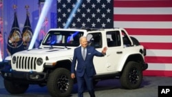 美國總統拜登出席密歇根州底特律舉行的北美國際車展。（2022年9月14日）