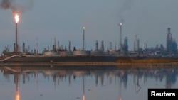 El Departamento de Tesoro igualmente informó sobre su decisión de eliminar las restricciones a los buques PB y desbloquear buques previamente sancionados en abril.
