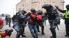 Blinken Slams Putin for Crackdown on Navalny Supporters 