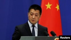 中国外交部新闻发言人陆慷在北京的记者会上 (资料照片)