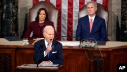 Biden drži govor o stanju nacije.