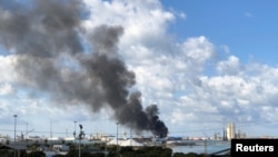 Un bombardement a eu lieu sur le port de Tripoli en Libye le 18 février 2018.