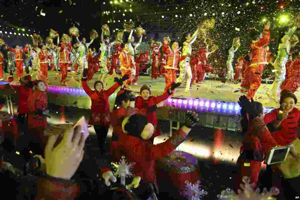 北京永定门前的庆祝新年、倒数计时活动（2018年1月1日）