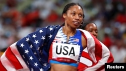 La velocista de EE. UU., Allyson Felix se convirtió el sábado en la atleta de pista con más medallas al conquistar su oncena presea.