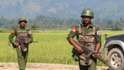 ပုဏ်ဏားကြှနျးမှာ တပျအရာရှိတဈဦး ဓားထိုးခံရပွီး မွို့ပေါျမှာ ထိတျလန့ျနေ
