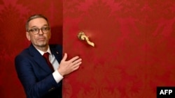 "Ozodlik" partiyasi lideri Gerbert Kikl, Avstriya
