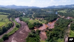Banjir akibat jebolnya bendungan milik perusahaan tambang "Vale" di dekat Brumadinho, Brazil, dilihat daru udara, 25 Januari 2019. (Foto: dok).