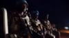 Pasukan penjaga perdamaian PBB (UNAMID) siap melakukan patroli di Darfur, Sudan (foto: dok). 