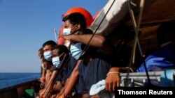 Para migran yang berhasil diselamatkan tiba di Pelabuhan Pozzallo, Sisilia (foto: dok). 