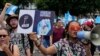 ARCHIVO - Desde la semana pasada miles de guatemaltecos salen a las calles en todo el país para rechazar los intentos del Ministerio Público de cancelar al Movimiento Semilla que ganó las elecciones presidenciales.