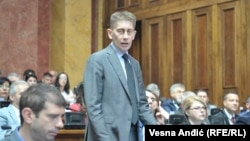 Arhiva - Aleksandar Martiniović u Skupštini Srbije (Foto: RSE/Vesna Anđić)