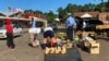 Informal traders of Zimbabwe’s economy say the new measures will not work and were on the streets, Jan. 3, 2021. (Columbus Mavhunga/VOA)
