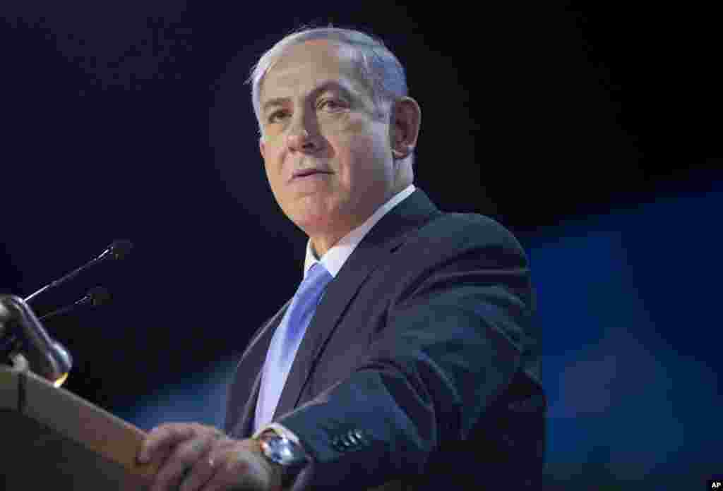 Benyamin Netanyaxu Isroilga moyil siyosiy guruhlar oldida so'zlayapti.