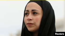 Samanta Elauf 2008-yil ro'moli borligi uchun "Abercrombie" kompaniyasi uni ishga olishdan bosh tortganini da'vo qilmoqda.