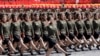 2018年9月9日，平壤庆祝朝鲜建国70周年的阅兵中，女兵走过。朝鲜阅兵包括人们熟悉的不少内容，包括军人走正步、坦克、榴弹发射器和各种导弹。但没有朝鲜所说的能够携带核弹头进入美国领土的洲际弹道导弹。 美国总统特朗普称之为&ldquo;一个重大和非常积极&rdquo;的表示。特朗普回应朝鲜对游行的评论说&ldquo;主题是和平与经济发展&rdquo;。总统引用他喜欢的福克斯新闻网的评论称&ldquo;专家认为，朝鲜没展示核导弹，向特朗普总统表明其对无核化的承诺。&rdquo;