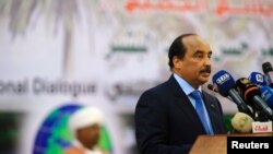 Le président mauritanien Mohamed Ould Abdel Aziz s'exprime lors d'une réunion à Khartoum, Soudan, le 10 octobre 2016.