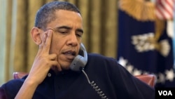 Presiden Barack Obama menelepon Presiden Pakistan Asif Zardari untuk menyampaikan belasungkawa atas insiden tewasnya 24 tentara Pakistan (foto: dok).
