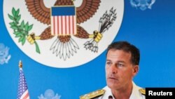 El almirante estadounidense John Aquilino en una rueda de prensa en Bangkok, Tailandia, en diciembre del 2019.