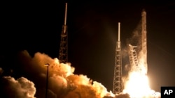 The Falcon 9 SpaceX rocket lifts off from Space Launch Complex 40 at the Cape Canaveral Air Force Station in Cape Canaveral, Fla., Jan. 10, 2015.