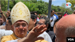Monseñor Silvio Baez, obispo auxiliar de Managua fue enviado a Roman tras conocerse un plan para asesinarlo, según denunció la iglesia. [Foto: VOA / Houston Castillo]