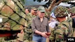 Desde Planadas, Tolima, el Presidente Juan Manuel Santos aseguró que con el Plan de Consolidación se alcanzará la paz en Colombia.