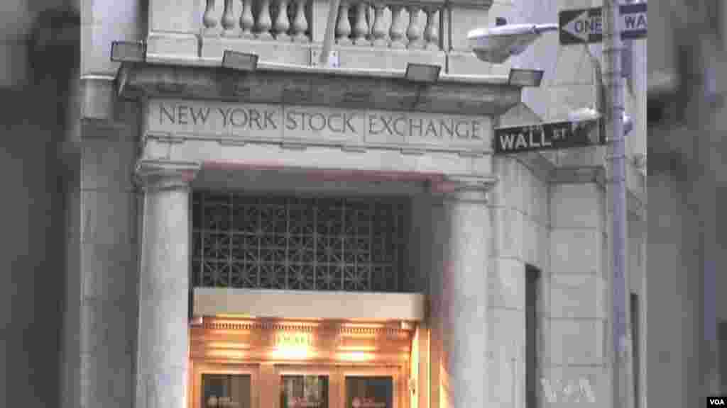 Bursa Saham Wall Street tutup untuk hari kedua akibat Badai Sandy.