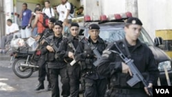 Los pobladores esperan que con la presencia de las fuerzas de seguridad la violencia disminuya en el Alemao.