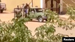 تصاویری از درگیری داخل شهری در پایتخت سودان. یکشنبه ۲۷ فروردین ۱۴۰۲