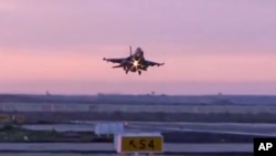 埃及軍方發放戰機起飛準備空襲的片段