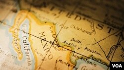 México exige seguridad y no quiere que por la frontera con Estados Unidos pase dinero sucio ni armas.